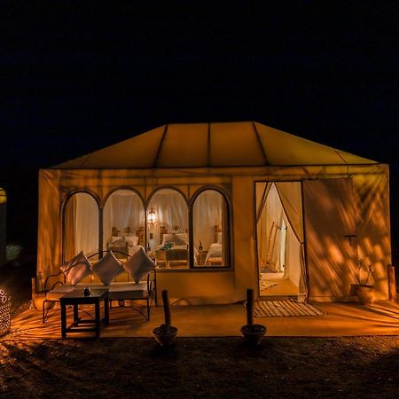 Готель Soleil Camp & Camel Trekking Мерзуга Екстер'єр фото