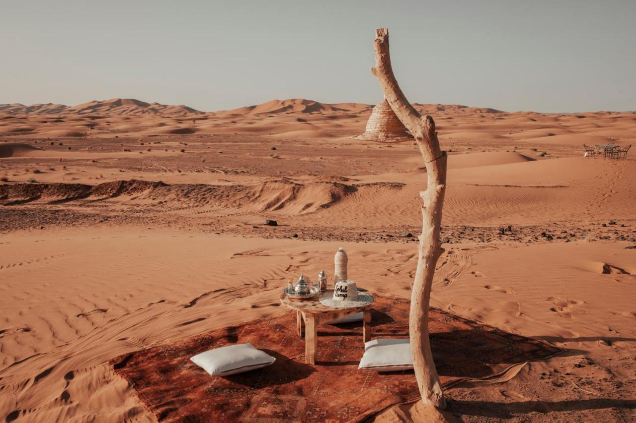 Готель Soleil Camp & Camel Trekking Мерзуга Екстер'єр фото